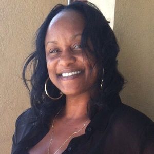 Meet your Posher, Khalisha